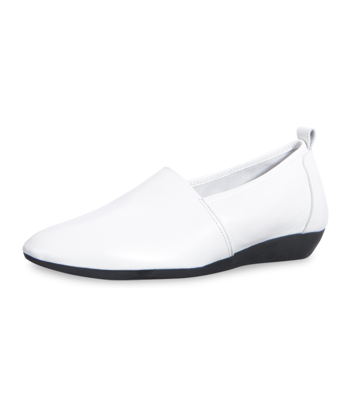 Onyko slip on