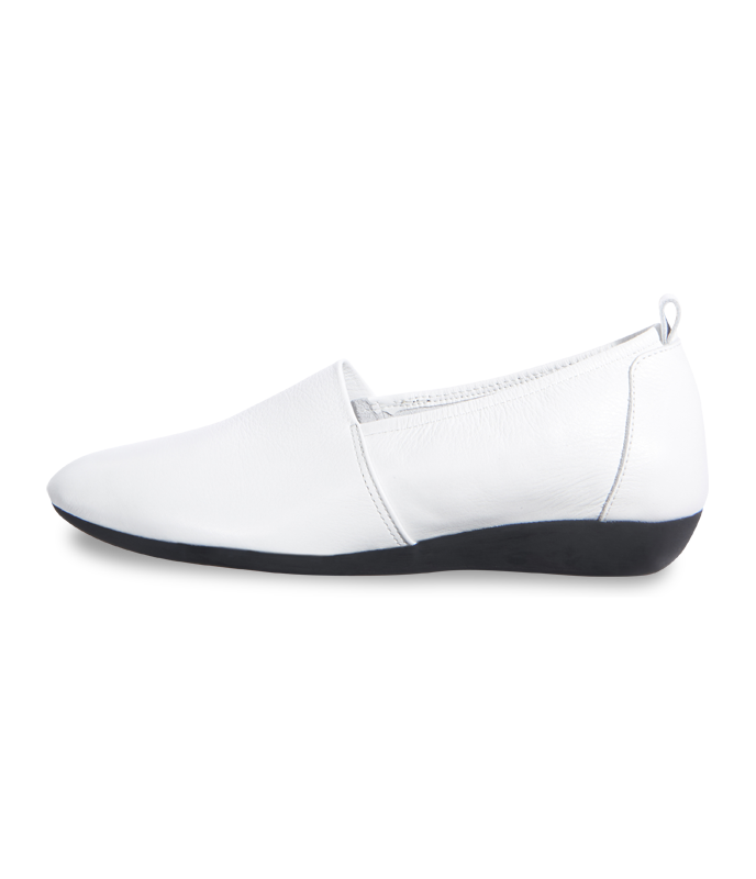 Onyko slip on