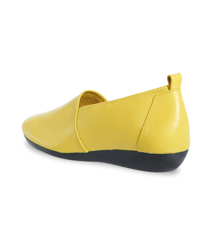 Onyko slip on