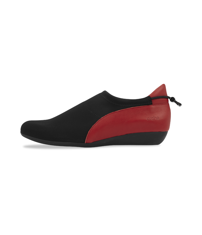 Women s Onyx slip on shoes 2 available colors from 35 to 43 arche