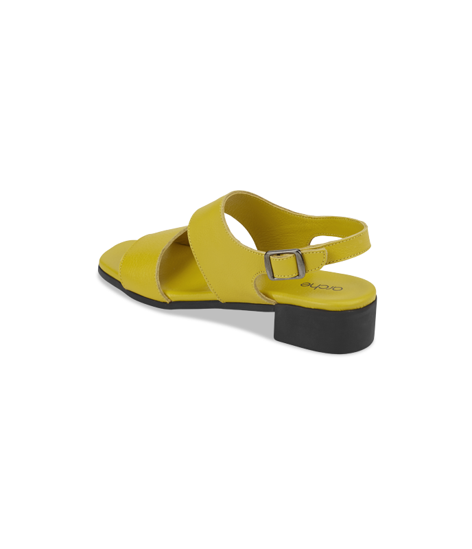 Tinaka sandals