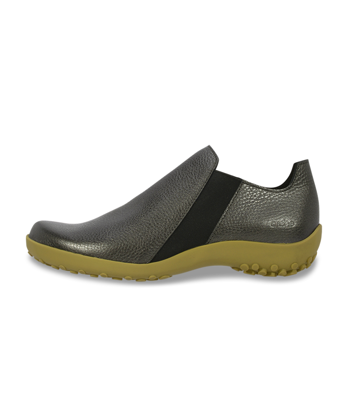 Women s Pulman slip on shoes 2 available colors from 35 to 42