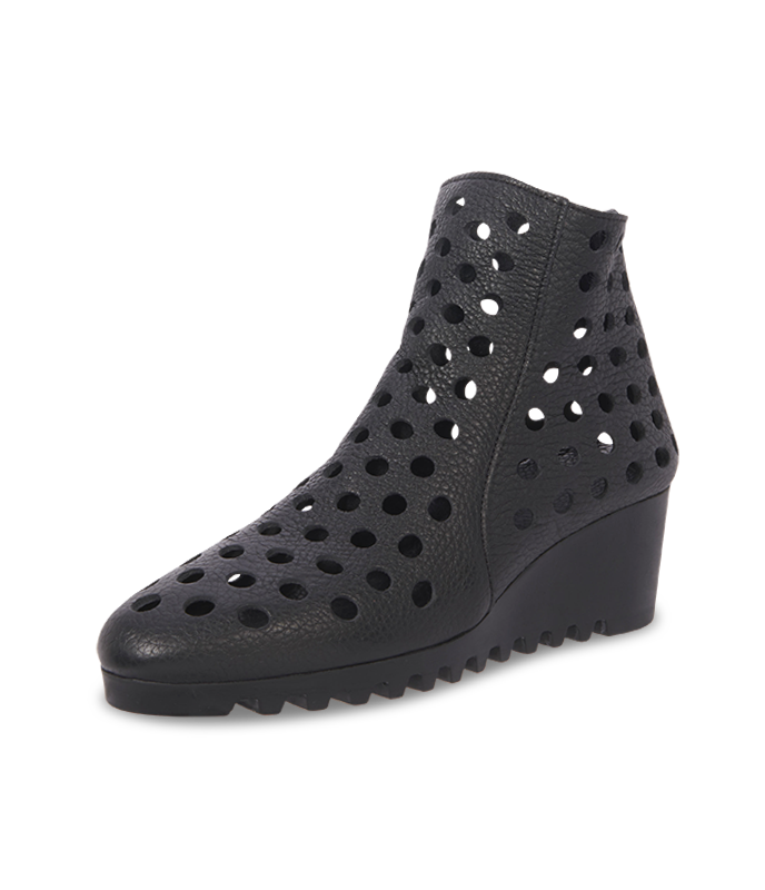 Women s Larome ankle boots shoes 3 available colors from 35 to