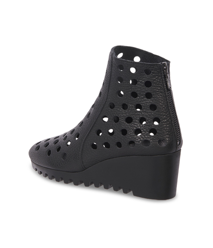 Women s Larome ankle boots shoes 3 available colors from 35 to