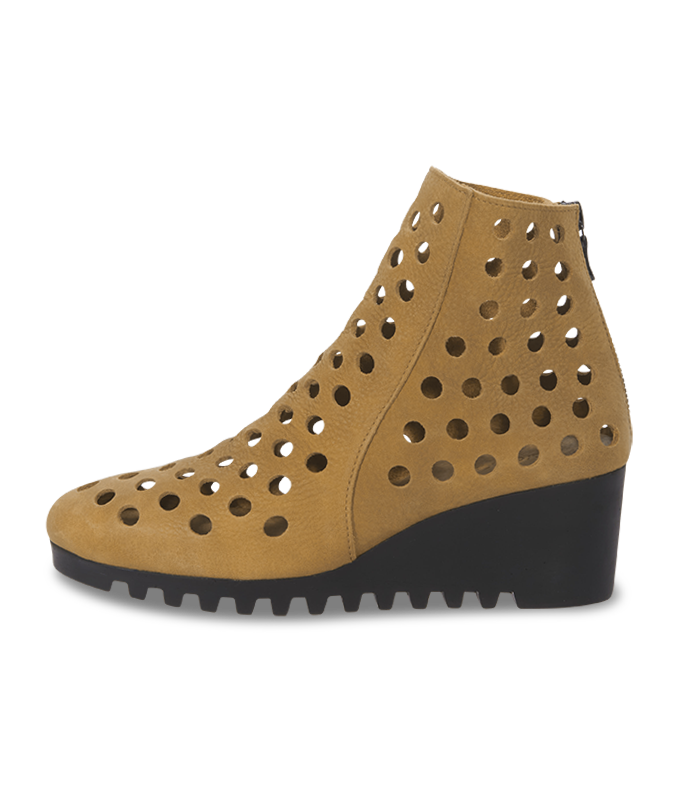 Larome ankle boots