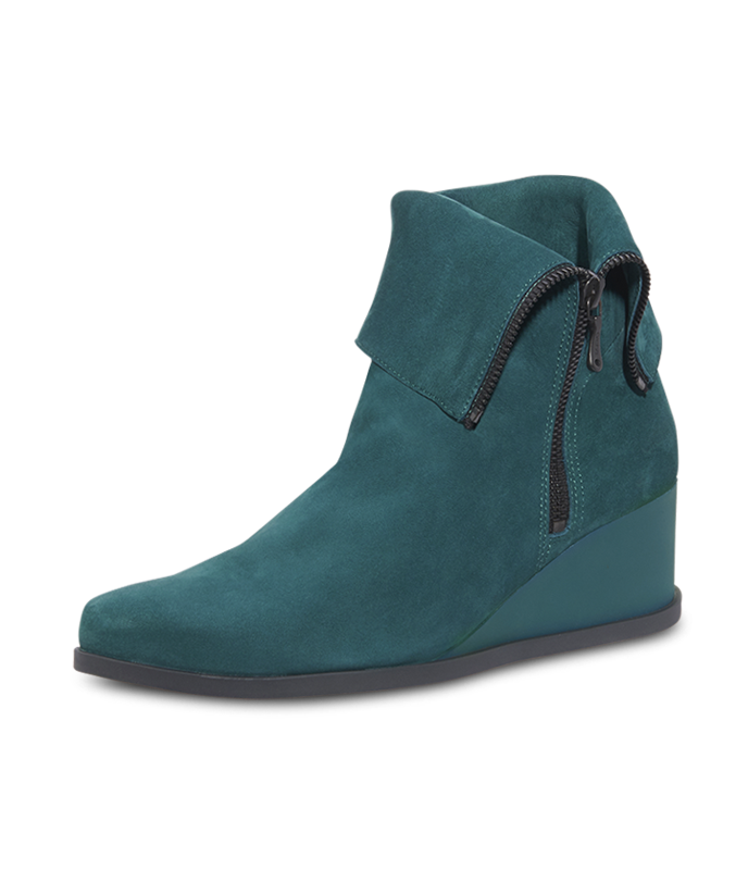 Okolaa ankle boots