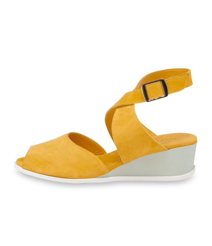 Suraos sandals