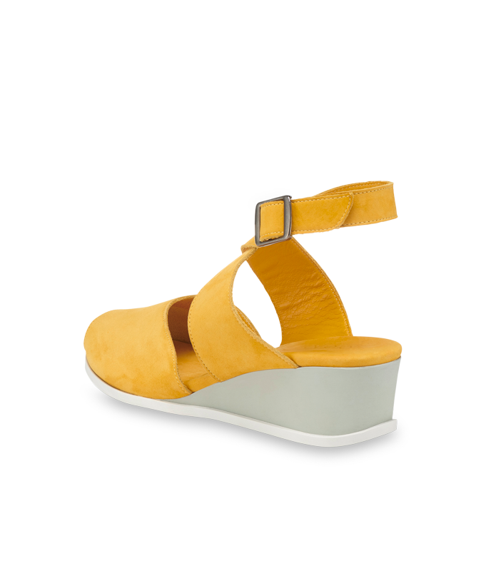 Suraos sandals