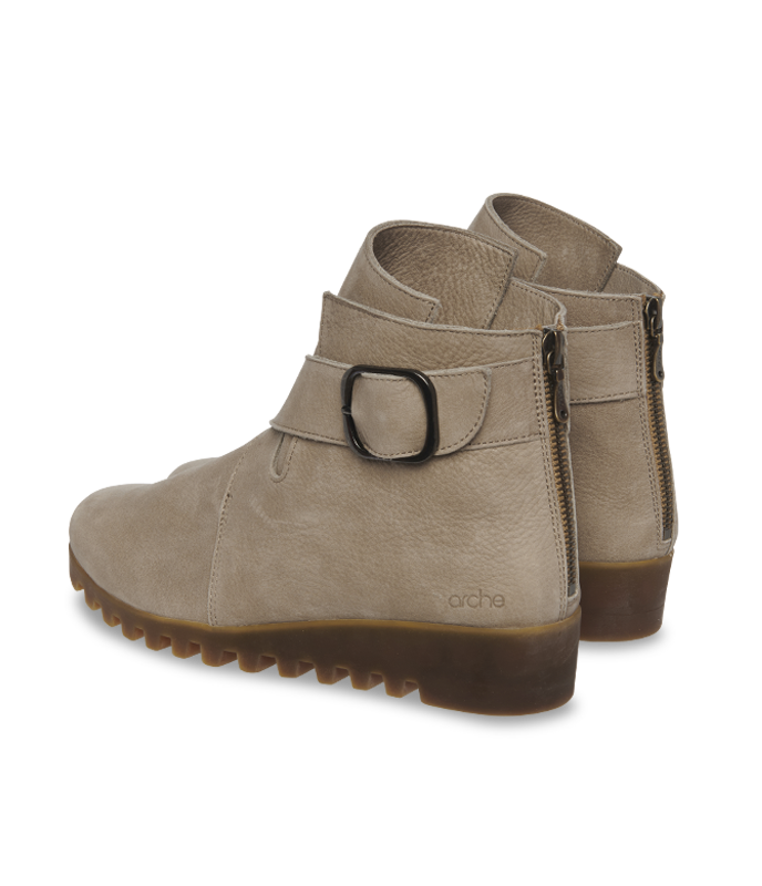 Lomoko ankle boots