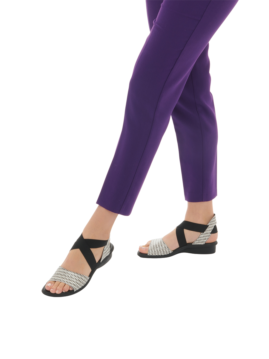 Satia sandals