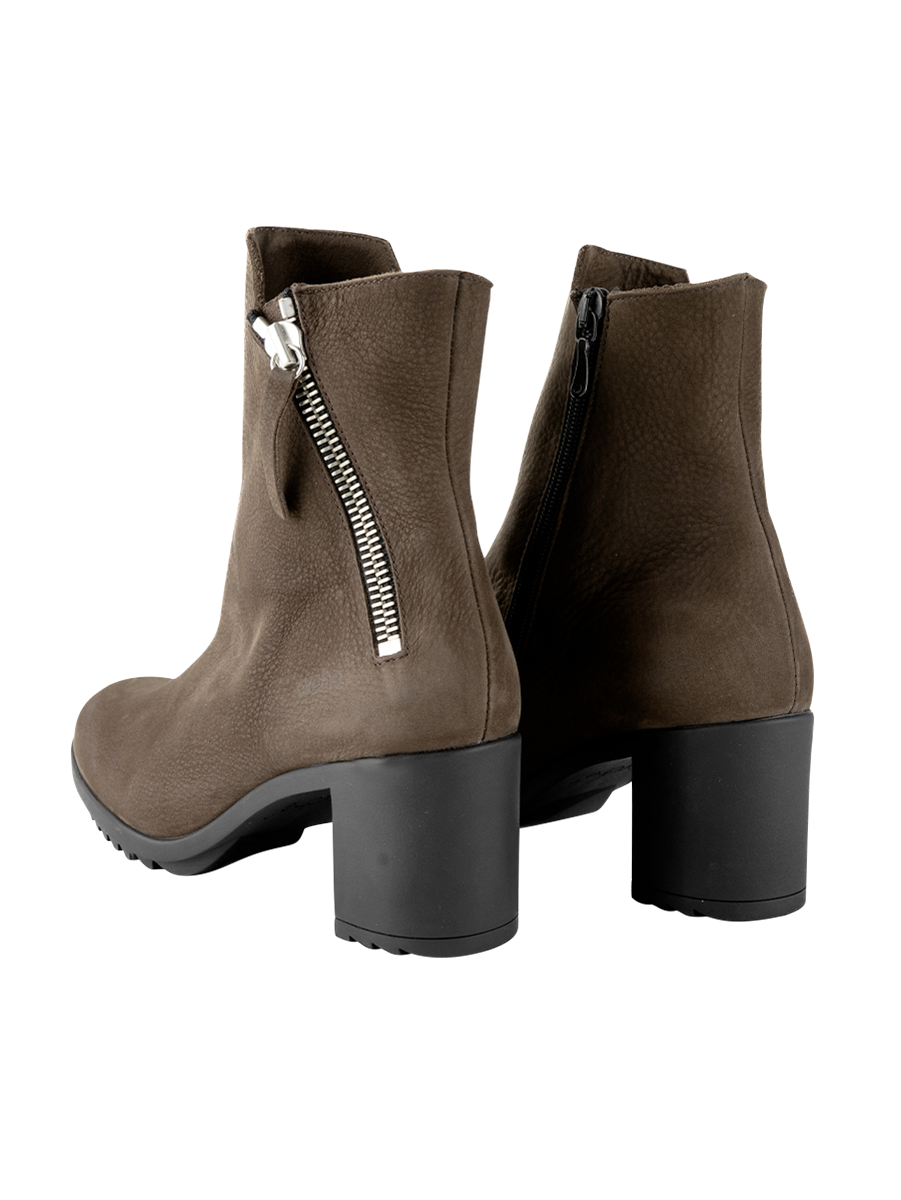 Shelba ankle boots