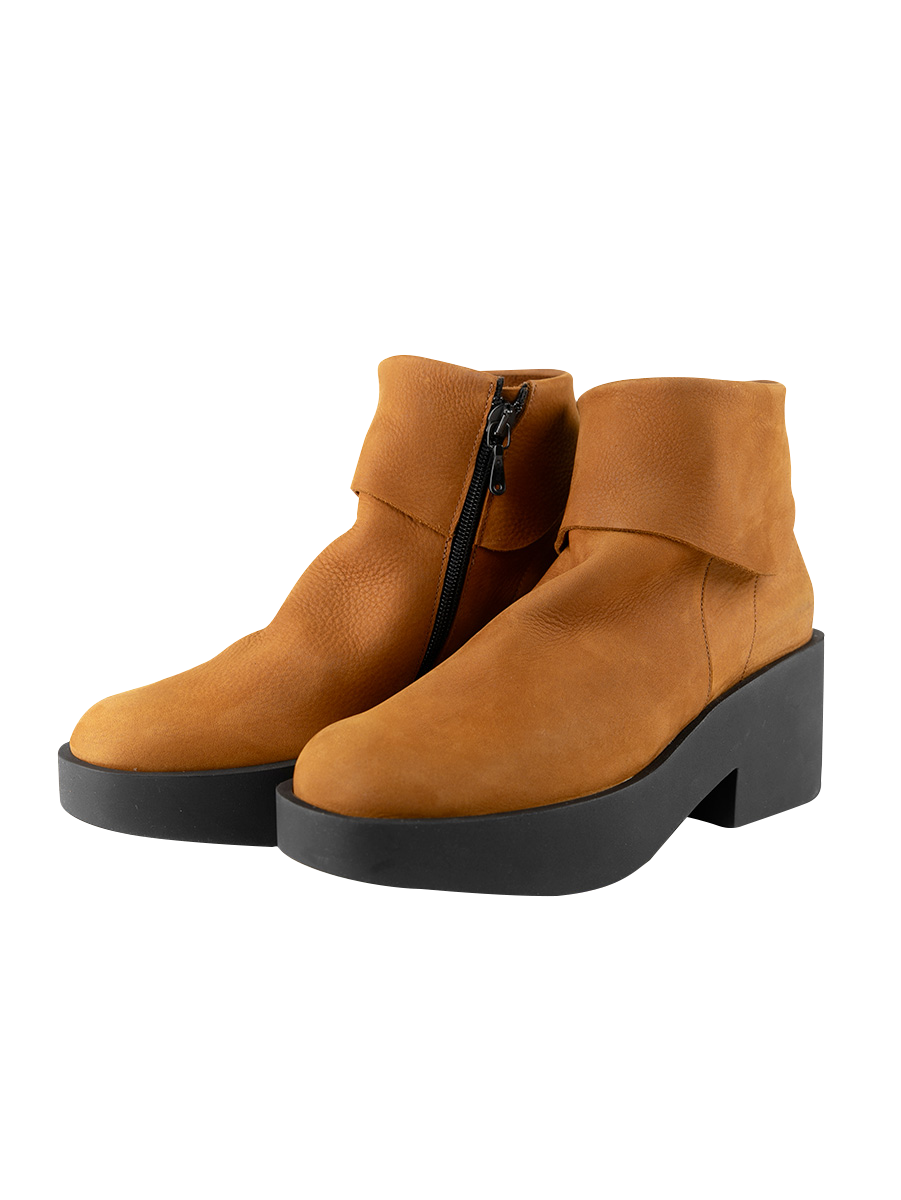 Nabiko ankle boots