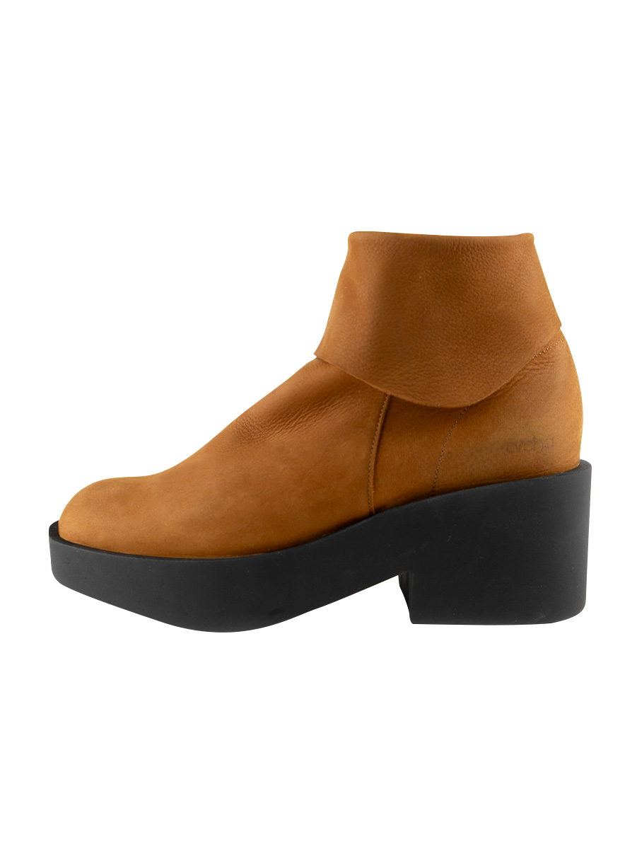 Nabiko ankle boots