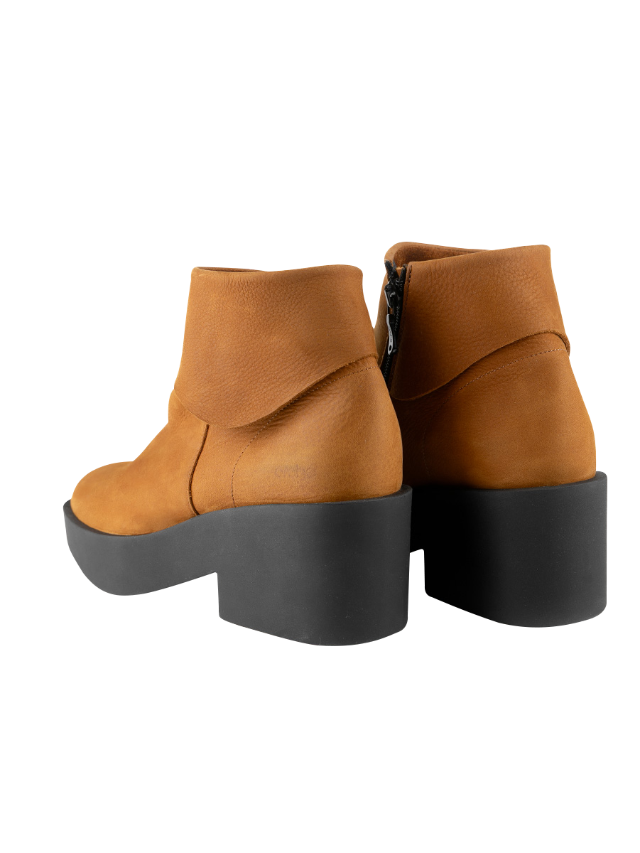 Nabiko ankle boots