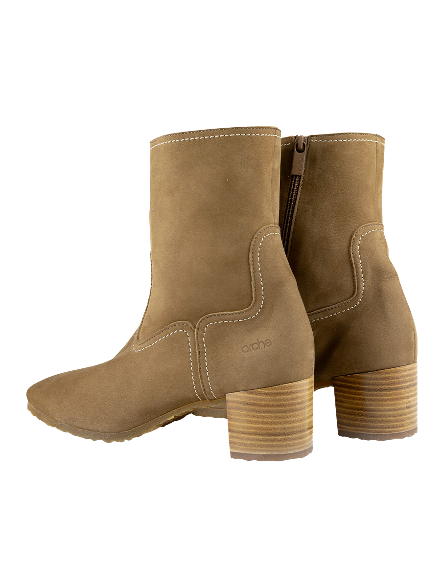 Souale ankle boots