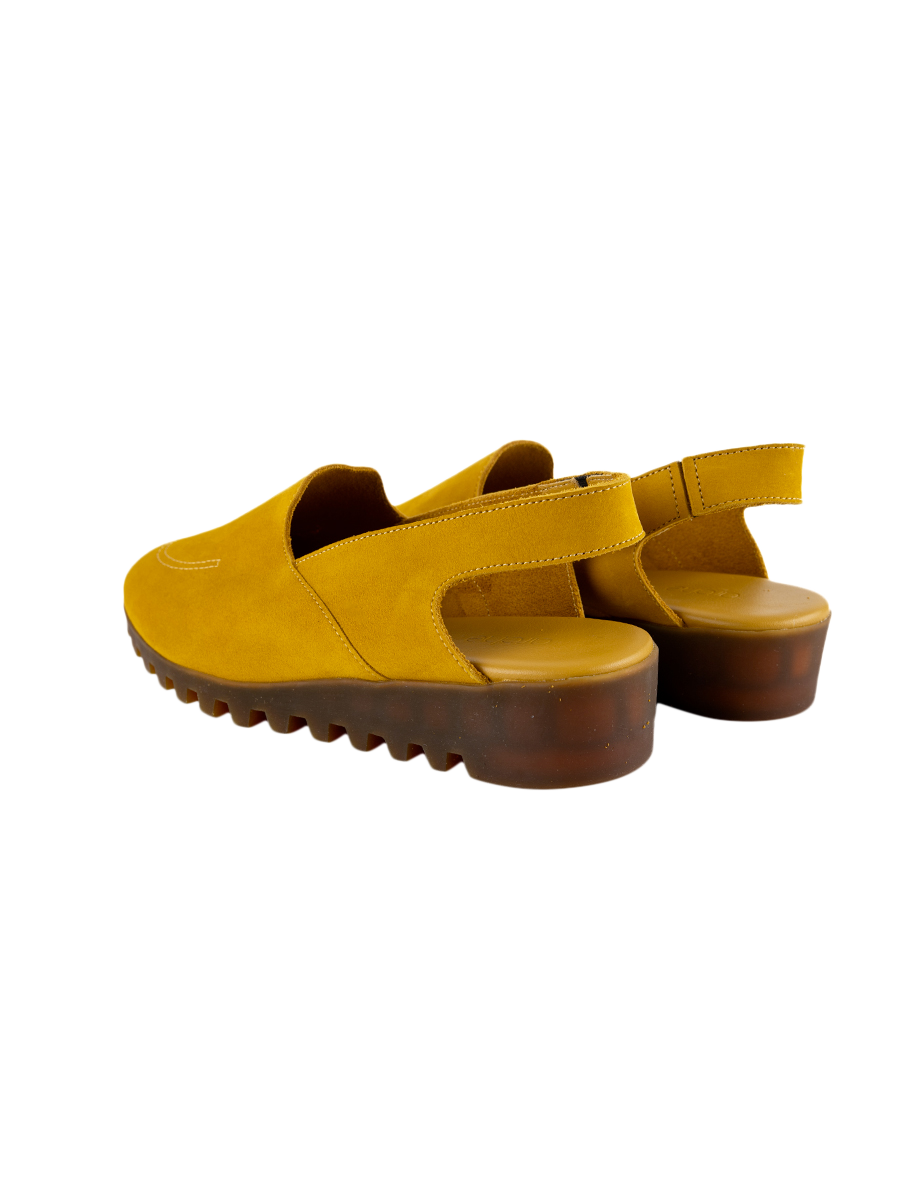 Lomoka sandals