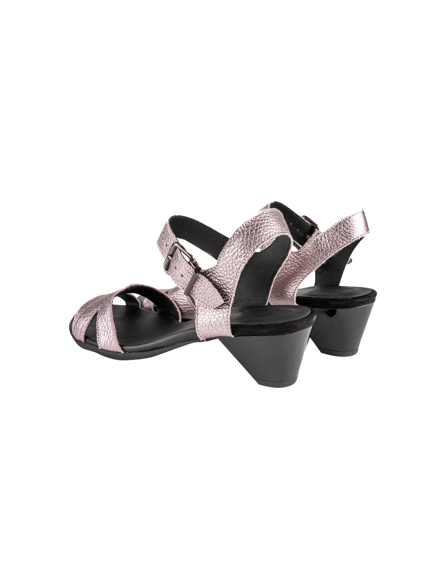 Iziela sandals