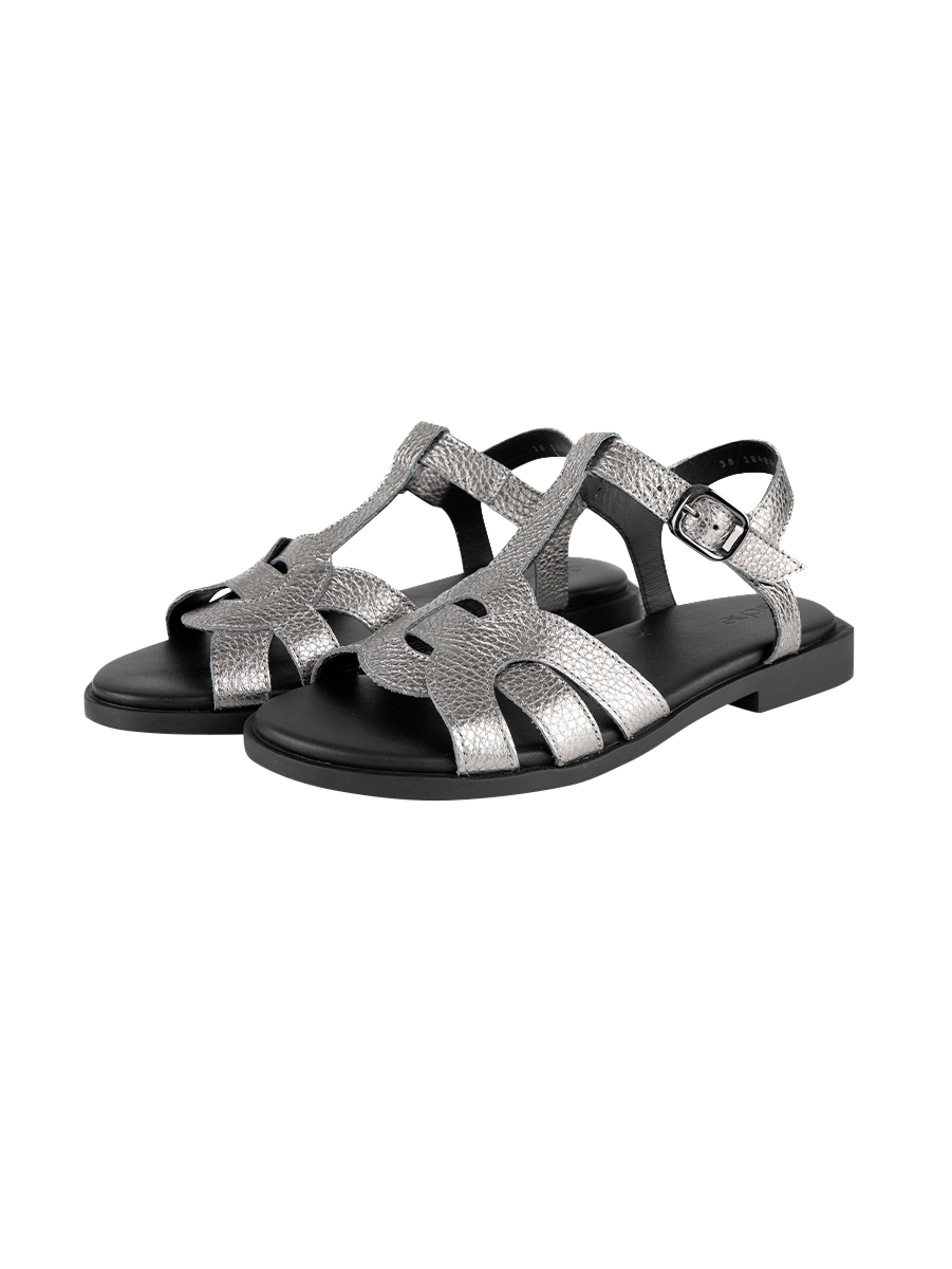 Kakuri sandals